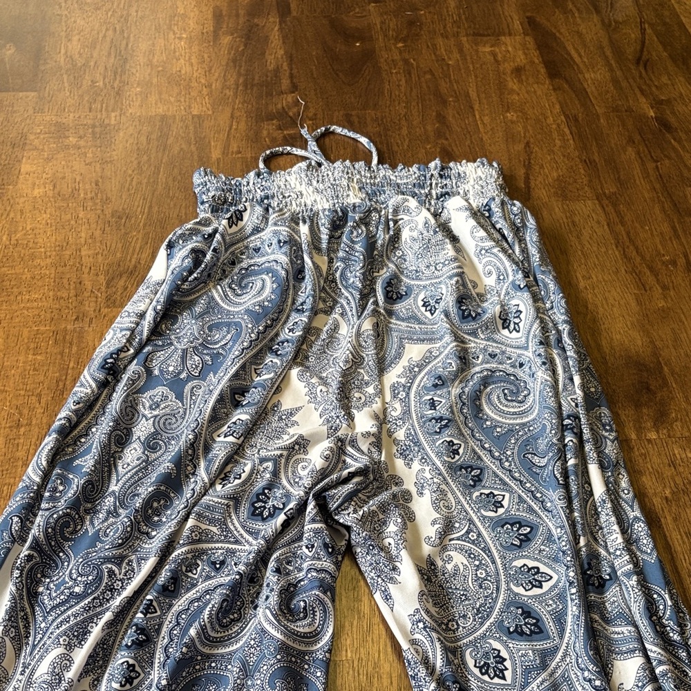 Elegant Blue Paisley Wide Split Leg Pants - Picture 5 of 6